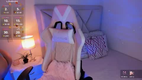    online show from October 28, 2025, 3:10 am