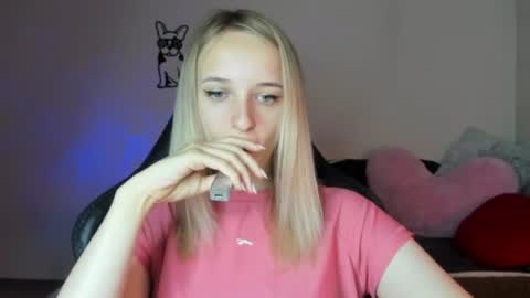 Snapshot of rousereed chatting on July 5, 2026, 12:23 pm Rouse online show from July 5, 2026, 12:23 pm