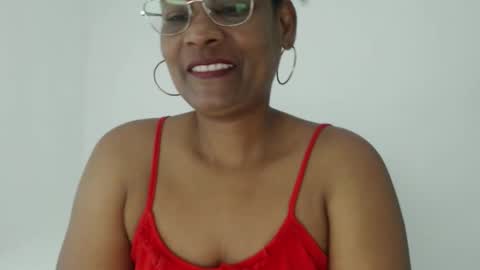 luxa online show from October 27, 2025, 12:09 pm