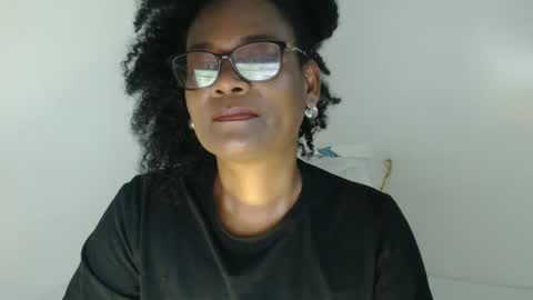 luxa online show from February 9, 2026, 11:47 am