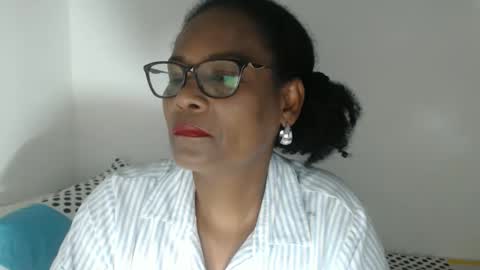 luxa online show from March 8, 2026, 8:23 pm