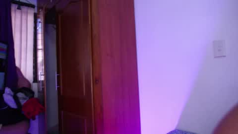 Snapshot of rousse_coup chatting on January 23, 2025, 7:18 pm Rosse and Miller online show from January 23, 2025, 7:18 pm
