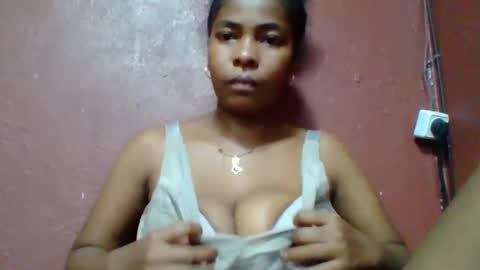 rovaelyah online show from March 21, 2026, 8:23 pm