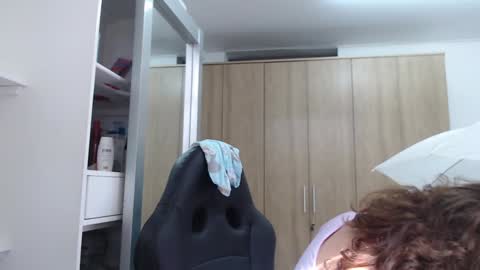 Snapshot of roxanalove7 chatting on January 5, 2025, 7:17 pm Roxana online show from January 5, 2025, 7:17 pm