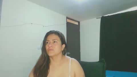 roxanasexy2025 online show from October 2, 2025, 12:12 pm