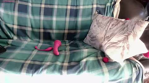 roxaneramirez online show from March 18, 2026, 7:00 am