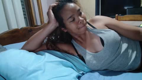 roxanne_98 online show from March 17, 2026, 1:54 am