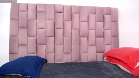 Snapshot of roxannehott chatting on October 22, 2025, 10:20 pm ross brown online show from October 22, 2025, 10:20 pm