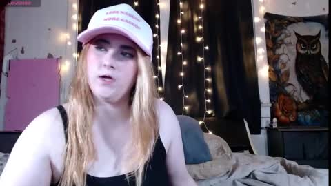 Silver online show from December 22, 2025, 3:25 am