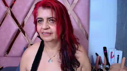 Snapshot of roxettemature chatting on June 21, 2026, 3:47 pm RoxetteMature online show from June 21, 2026, 3:47 pm