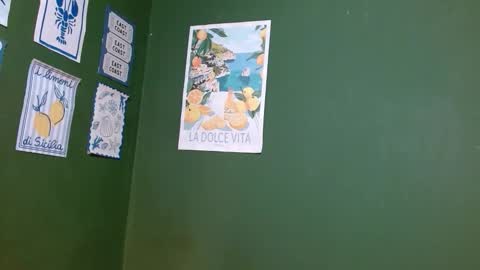 Snapshot of roxiehood chatting on February 4, 2026, 2:39 am Roxie online show from February 4, 2026, 2:39 am