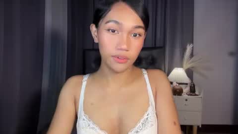 Snapshot of roxiethogersen chatting on July 13, 2026, 12:08 pm roxiethogersen online show from July 13, 2026, 12:08 pm