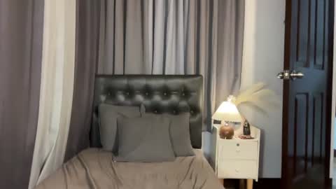 Snapshot of roxiethogersen chatting on July 14, 2026, 10:09 am roxiethogersen online show from July 14, 2026, 10:09 am
