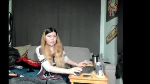 Snapshot of roxihazeleyes chatting on February 28, 2026, 6:58 am roxihazeleyes online show from February 28, 2026, 6:58 am