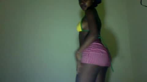 Snapshot of roxilita chatting on June 18, 2026, 2:54 pm Roxilita online show from June 18, 2026, 2:54 pm