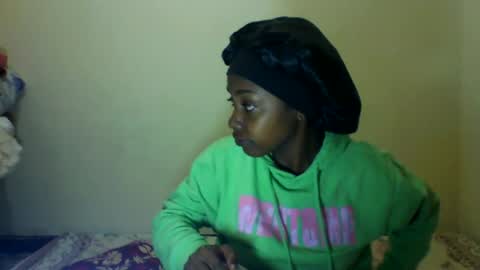 Snapshot of roxilita chatting on June 21, 2026, 11:29 pm Roxilita online show from June 21, 2026, 11:29 pm