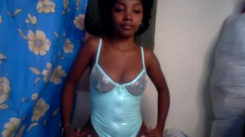 Snapshot of roxilita chatting on July 16, 2026, 6:41 am Roxilita online show from July 16, 2026, 6:41 am