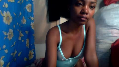 Snapshot of roxilita chatting on July 16, 2026, 11:44 pm Roxilita online show from July 16, 2026, 11:44 pm
