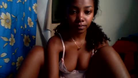 Snapshot of roxilita chatting on July 22, 2026, 4:59 am Roxilita online show from July 22, 2026, 4:59 am
