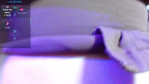 Snapshot of roxx_iie chatting on October 20, 2025, 7:36 pm roxiie online show from October 20, 2025, 7:36 pm