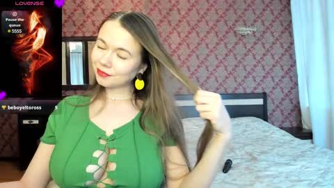 Snapshot of roxxana_xxxx chatting on February 11, 2025, 12:27 pm roxxana_xxxx online show from February 11, 2025, 12:27 pm