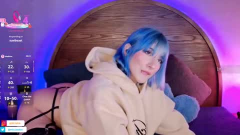 Roxx IG  online show from September 26, 2025, 5:50 pm