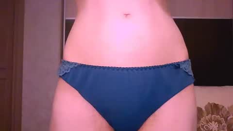 Roxxy Wharton online show from July 12, 2026, 11:23 am