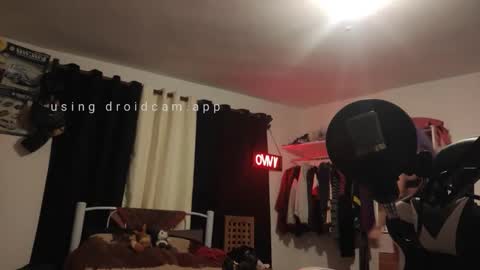 roxy_clown online show from April 6, 2026, 7:09 am