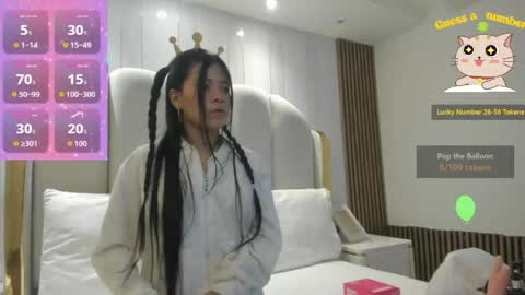 Snapshot of roxy_flame_ chatting on April 28, 2026, 11:26 am Roxy online show from April 28, 2026, 11:26 am