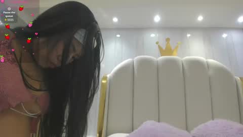 Snapshot of roxy_flame_ chatting on June 20, 2026, 11:13 am Roxy online show from June 20, 2026, 11:13 am