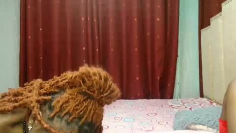 Roxy online show from April 9, 2026, 6:35 pm