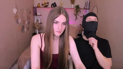 Snapshot of roxy_kisss chatting on June 18, 2026, 9:14 am Roxy online show from June 18, 2026, 9:14 am