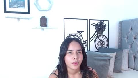 roxy_stone1 online show from January 31, 2025, 7:29 pm