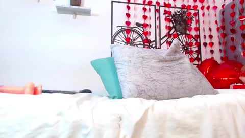 roxy_stone1 online show from February 15, 2025, 7:39 pm