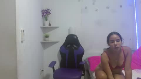 roxy_stone1 online show from March 10, 2025, 7:18 pm