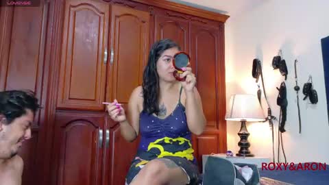 RoxyAron online show from May 15, 2026, 1:29 pm