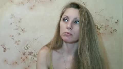 roxyfox18x01 online show from February 8, 2026, 10:40 am