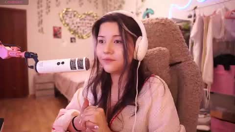 Snapshot of roxysuh chatting on July 10, 2026, 8:29 am roxysuh online show from July 10, 2026, 8:29 am