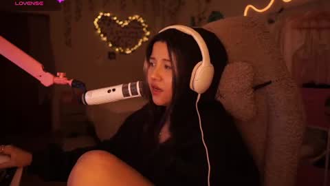 Snapshot of roxysuh chatting on August 9, 2026, 8:08 am roxysuh online show from August 9, 2026, 8:08 am