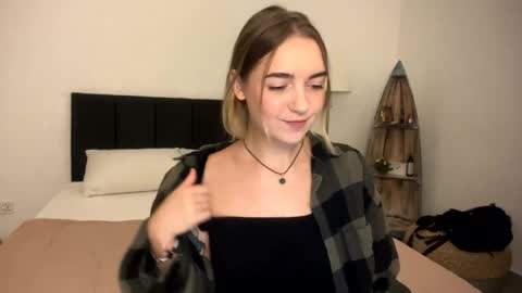 Roxy online show from April 1, 2026, 1:34 pm