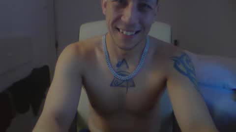 royalpapi12 online show from March 30, 2026, 6:36 am
