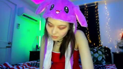 Snapshot of royalty_13 chatting on June 24, 2026, 11:42 am Royalty online show from June 24, 2026, 11:42 am