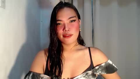royaltymarcela6969 online show from February 19, 2026, 10:06 pm