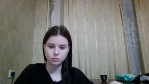 Snapshot of royalvelour chatting on June 25, 2026, 9:19 pm royalvelour online show from June 25, 2026, 9:19 pm