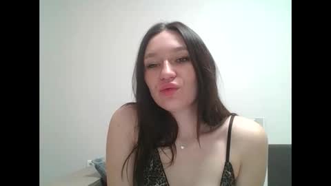 Snapshot of roza05x chatting on March 6, 2026, 9:17 am Roza05x online show from March 6, 2026, 9:17 am