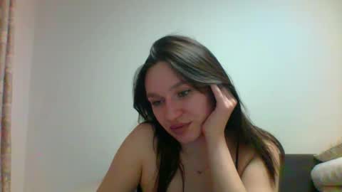 Snapshot of roza05x chatting on March 23, 2026, 9:19 pm Roza05x online show from March 23, 2026, 9:19 pm
