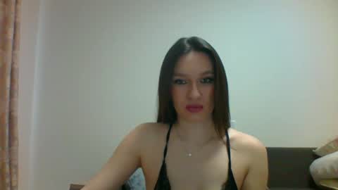 Snapshot of roza05x chatting on March 27, 2026, 9:32 am Roza05x online show from March 27, 2026, 9:32 am