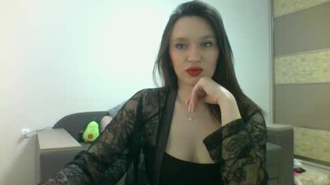 Snapshot of roza05x chatting on May 6, 2026, 10:53 am Roza05x online show from May 6, 2026, 10:53 am
