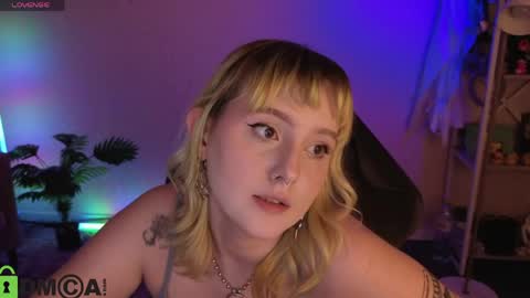 Roziett online show from April 25, 2026, 1:41 pm