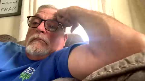 Snapshot of rs006 chatting on October 6, 2025, 3:53 pm rs006 online show from October 6, 2025, 3:53 pm